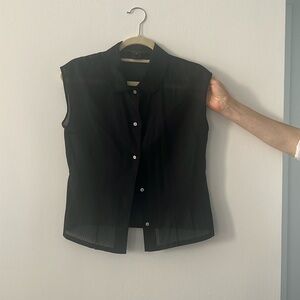 Marc Jacobs sleeveless black size 12 blouse with fine line striping